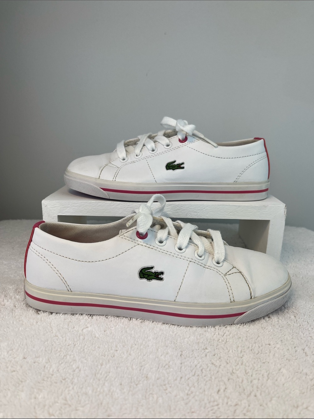 Lacoste Kids White Sneakers with Pink Accent and Green Crocodile